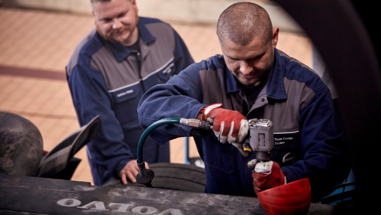 Automechanik a Autoelektrikár